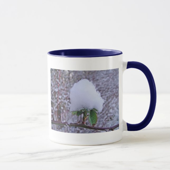 Taza Tasse Schneehäufchen auf hübscher Pflanze (Derecha)