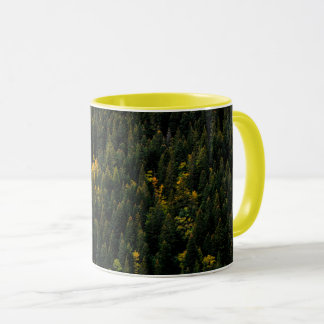 Taza "Taza de otoño del bosque de pinos aéreo