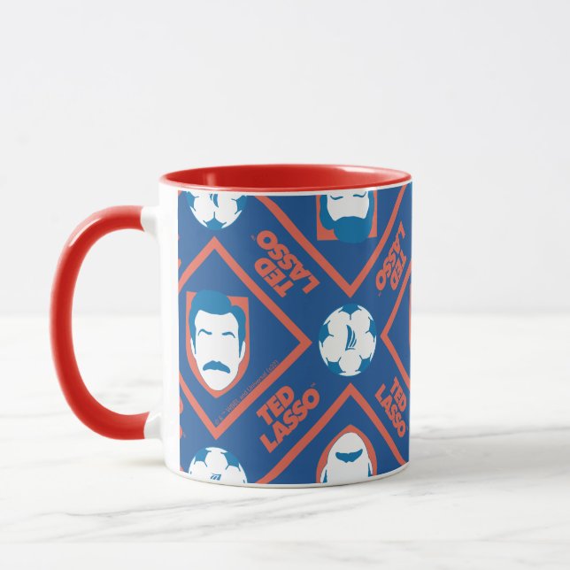 Taza Ted Lasso | Patrón de diamantes de cara y bolas (Izquierda)