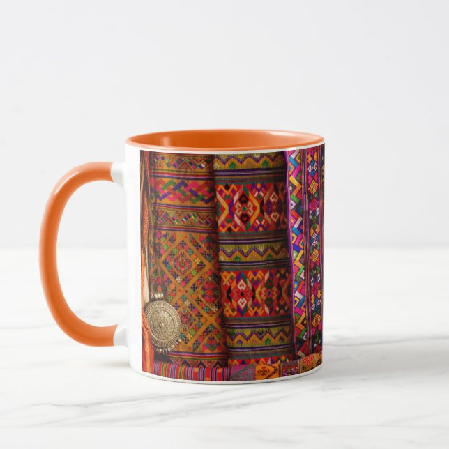 Taza telas de Bután a la venta (Izquierda)