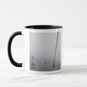 Taza Teleférico de Ngong Ping en niebla espesa