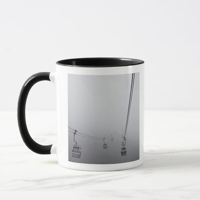 Taza Teleférico de Ngong Ping en niebla espesa (Izquierda)