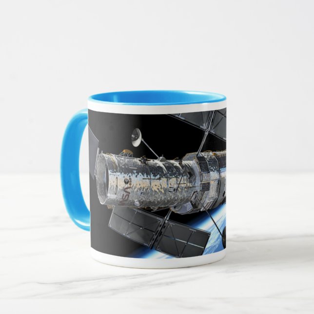 Taza Telescopio Espacial Hubble en órbita terrestre Fot (Anverso izquierdo)