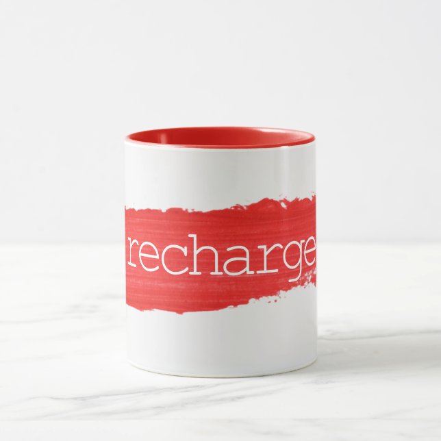 Taza Texto De Recarga En La Mug De Pintura Roja (Centro)
