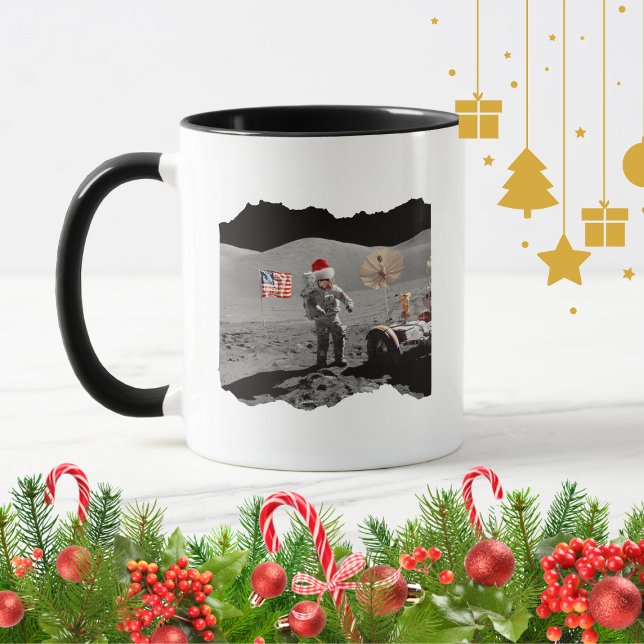 Taza That's One Small Step for Santa Apollo 17  (Subido por el creador)