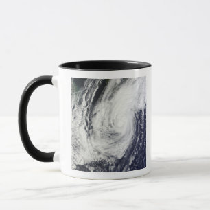 Taza Tifón Chaba sobre las islas Ryukyu, Japón