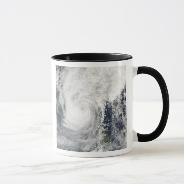 Taza Tifón Megi 3 (Derecha)