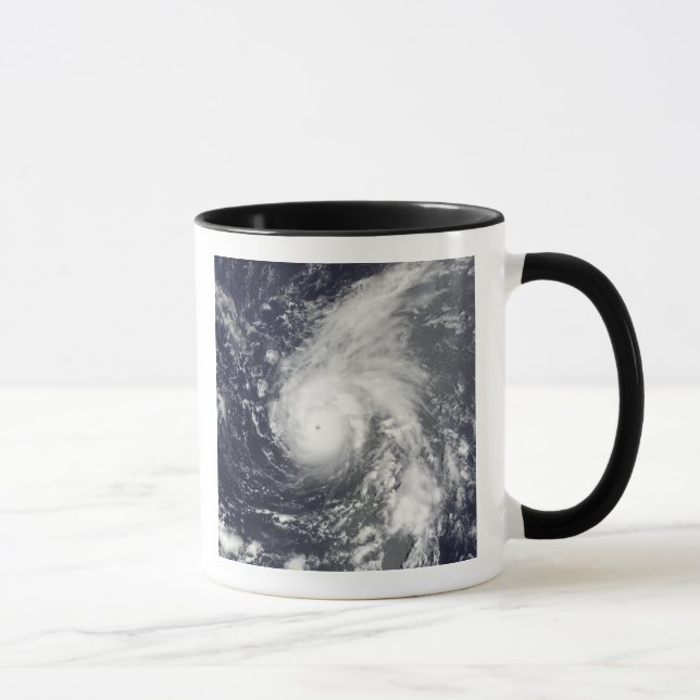 Taza Tifón Vamco en el Océano Pacífico (Derecha)