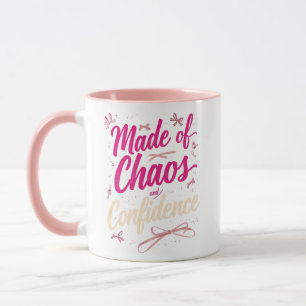 Taza Tipografía Rosa Sassy Caos y Confianza