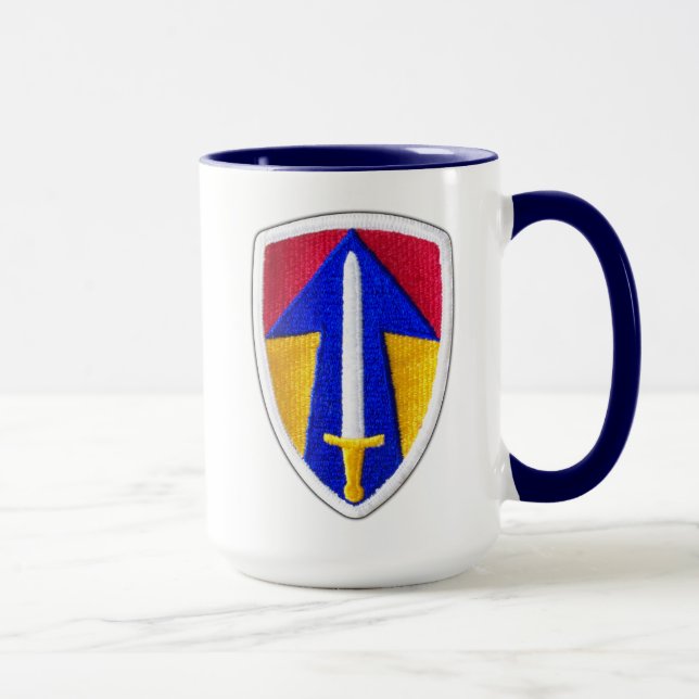 Taza Todas las fuerzas sobre el terreno Veteranos de Vi (Derecha)