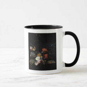 Taza Todavía vida con las flores y los insectos