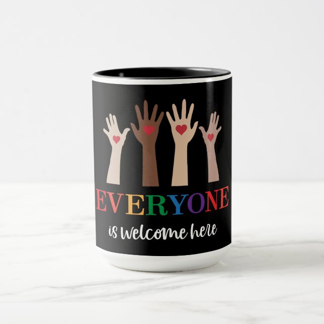 Taza Todo El Mundo Es Bienvenida Aquí, Profesor Idaho. (Centro)