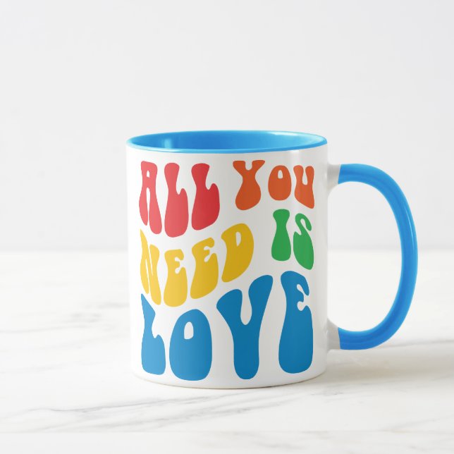 Taza Todo Lo Que Necesitas Es Amar A Mug (Derecha)