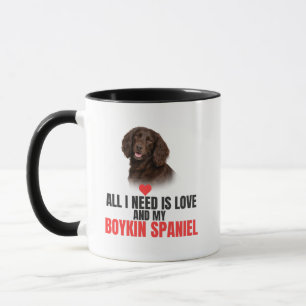Taza Todo lo que necesito es amor y mi café con Boykin