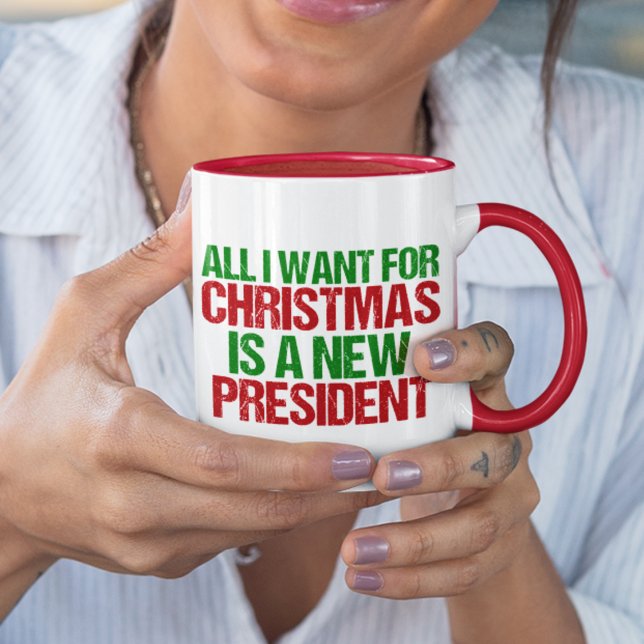 Taza Todo lo que quiero de los Navidades es un nuevo pr (Subido por el creador)