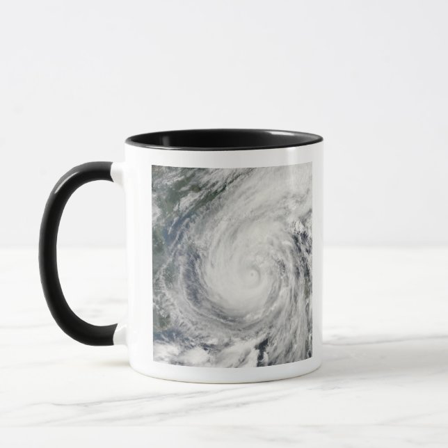 Taza Tormenta tropical Chanchu (Izquierda)