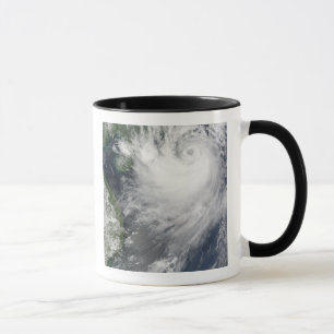 Taza Tormenta tropical Koppu que acerca a avistamiento