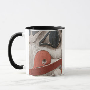 Taza Tótems en el Museo del Centro de Patrimonio Haida