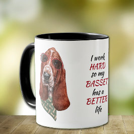 Taza Trabajando duro para mi perro de abejón