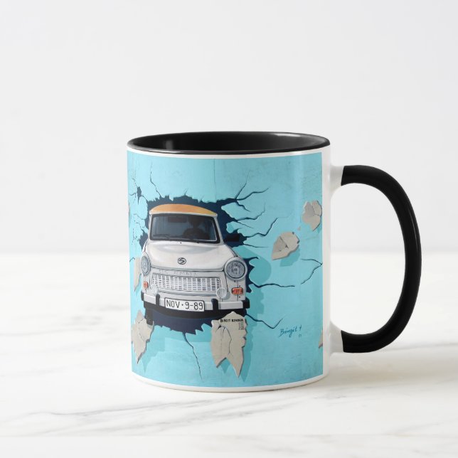 Taza Trabant German Paper Jaguar Wall Berlin Car Man (Derecha)