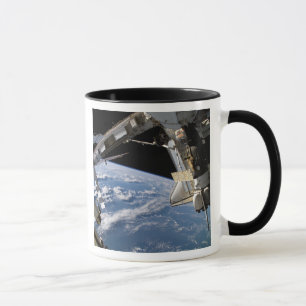Taza Transbordador espacial la Atlántida y una nave