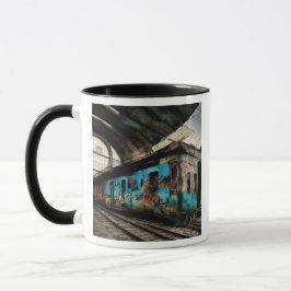Taza Tren abandonado con graffiti arte urbano