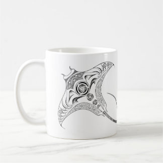 Taza tribal de Dotwork del rayo de Manta