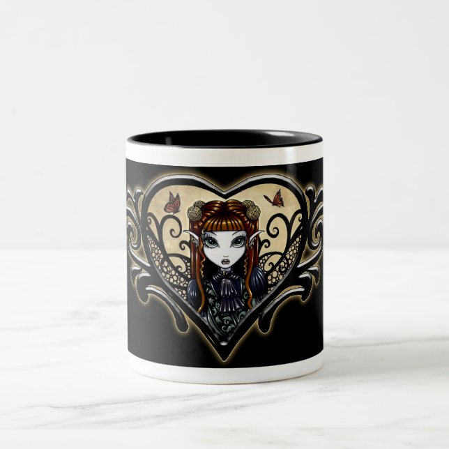 Taza tribal negra del Faery del corazón de la (Centro)