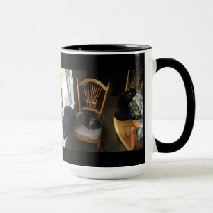 Taza Trío en la ventana