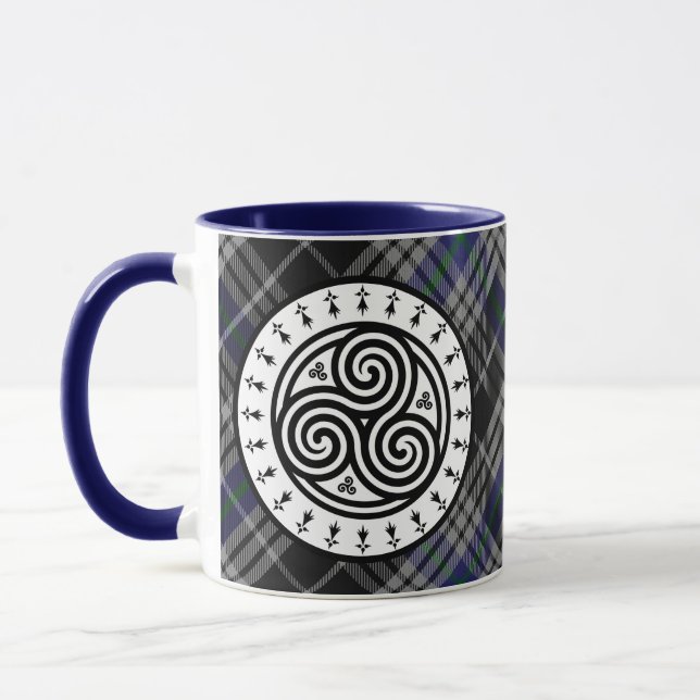 Taza Triskele y Tartán (Izquierda)
