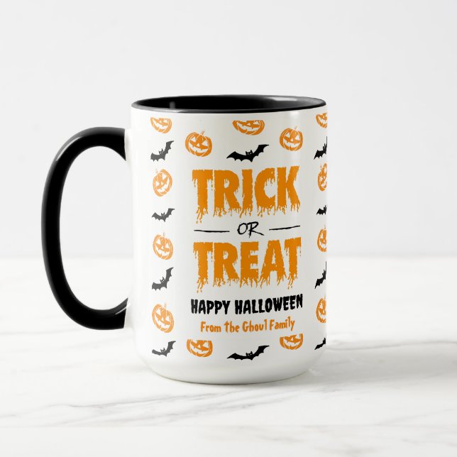 Taza Truco de la bata de calabaza o Personalizable de t (Izquierda)
