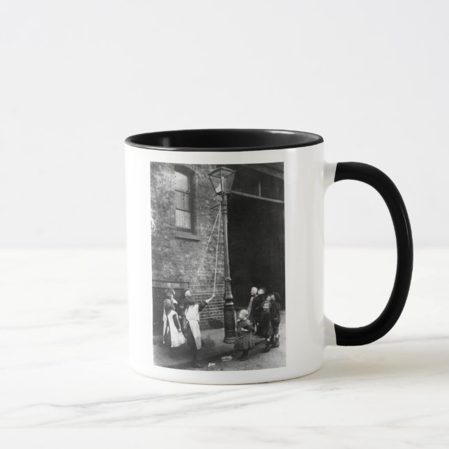 Taza Tugurios de Londres, c.1900 (Derecha)