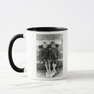 Taza Tugurios de Londres, los muchachos
