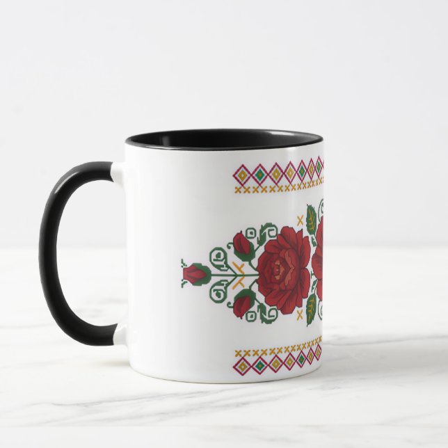 Taza Ukrainian traditional vushuvanka folk pattern rose (Izquierda)