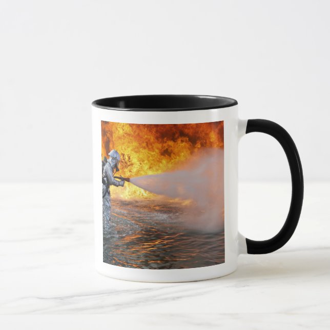 Taza Un equipo de rescate de bomberos (Derecha)