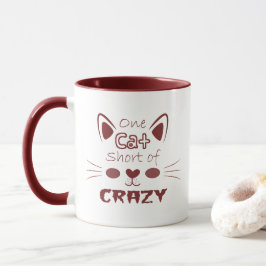Taza Un gato corto de marrón gracioso