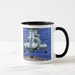 Taza Un helicóptero del caballero del mar de CH-46E