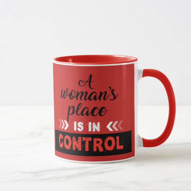 Taza Un lugar de mujer, café de moda Mug (Derecha)