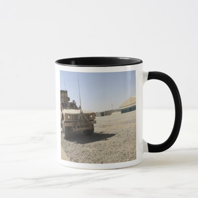 Taza Un Oshkosh M-ATV 2 (Derecha)