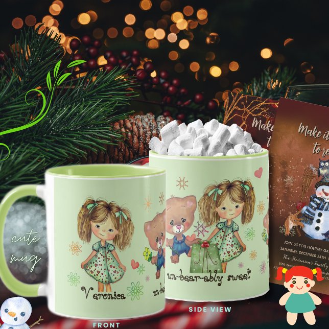 Taza Un osito de peluche insoportablemente dulce y un C (Unbearably Sweet Teddy Bear and a Girl Mug- front and side view)