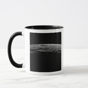 Taza Un paisaje irreal de la luna de Saturn