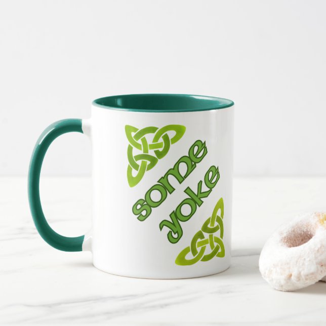 Taza Un poco de yugo - Irlandés gracioso Mug de diseño (Con donut)