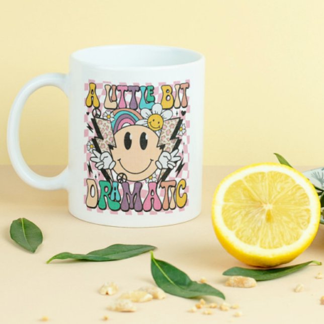 Taza Un poquito Dramático Gracioso Groovy Dice (Subido por el creador)