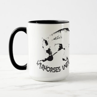 Taza Un producto fresco que da a caballos del rescate
