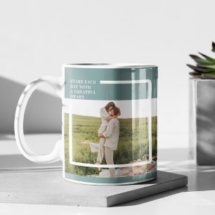 Taza Un regalo encantador para la familia verde fotográ
