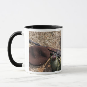 Taza Un rifle, militar cubre y cantina