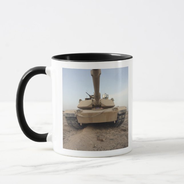 Taza Un tanque de batalla principal M-1A1 (Izquierda)