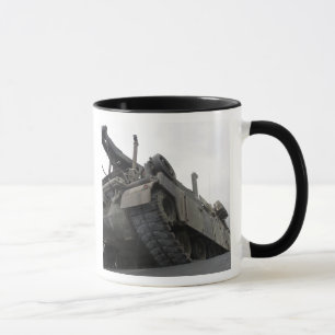 Taza Un vehículo de recuperación de M88A2 Hércules