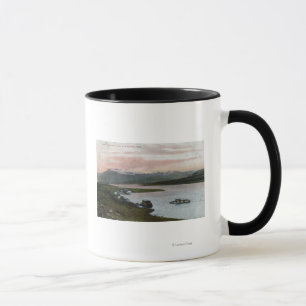 Taza Una escena de la barca del río Columbia