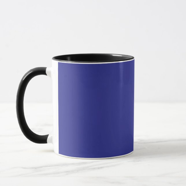 Taza una pared azul con un reloj en ella (Izquierda)